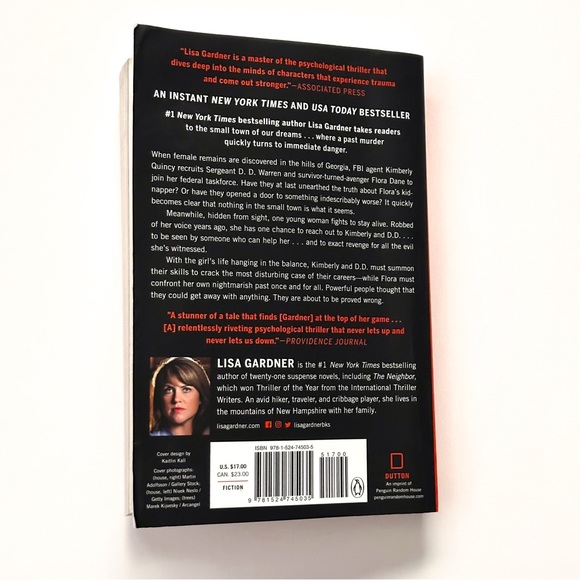 When You See Me By Lisa Gardner Paperback Book - Picture 3 of 4